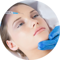 Botox e Filler sono trattamenti estetici utilizzati per eliminare efficacemente segni di invecchiamento precoce come rughe e zampe di gallina.